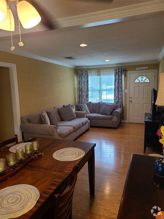 Building Photo - 6742 Feldspar St