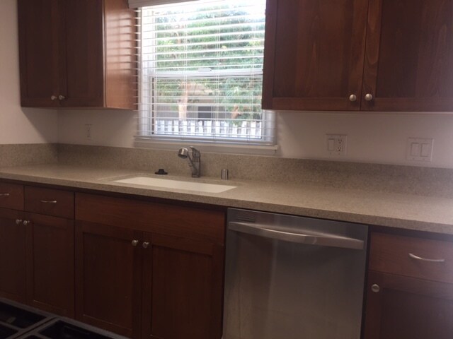 Foto del edificio - 2429 34th St