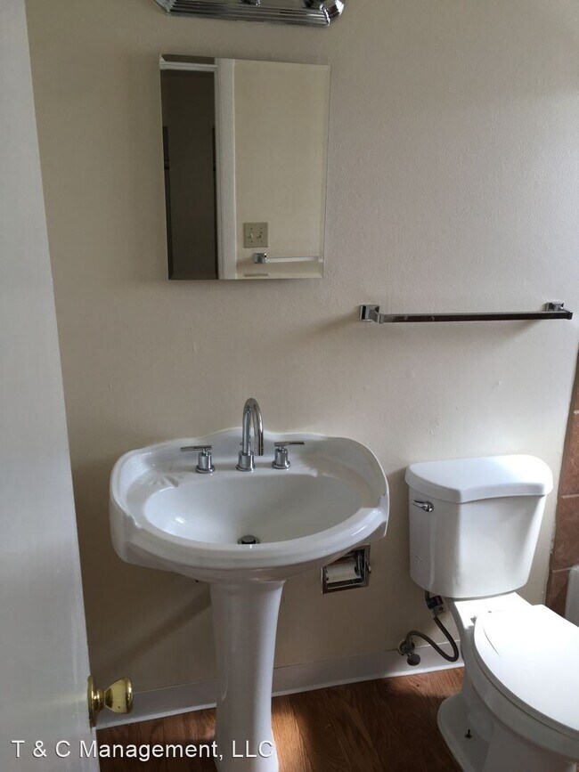 Foto del edificio - 1800 Carlisle Blvd NE