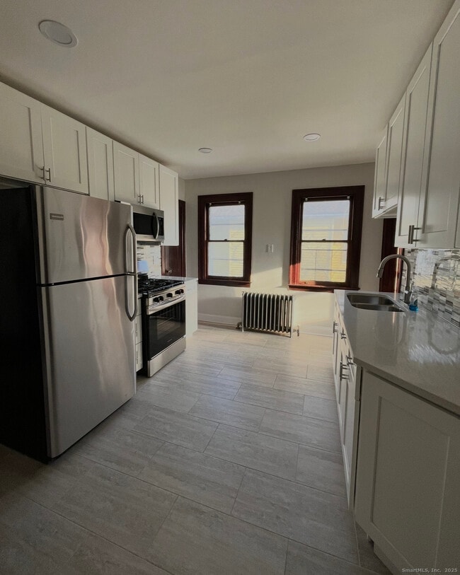 Building Photo - 267 Grandview Terrace