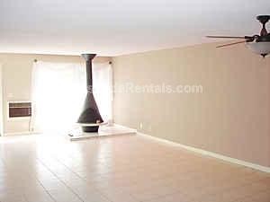 Foto principal - 14802 Newport Ave