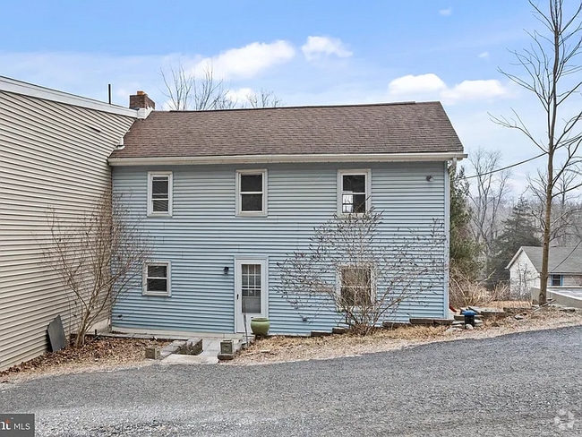 Building Photo - 7 Helluva Hill Ln