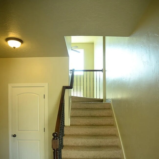 Building Photo - 10433 Sage Vista Way