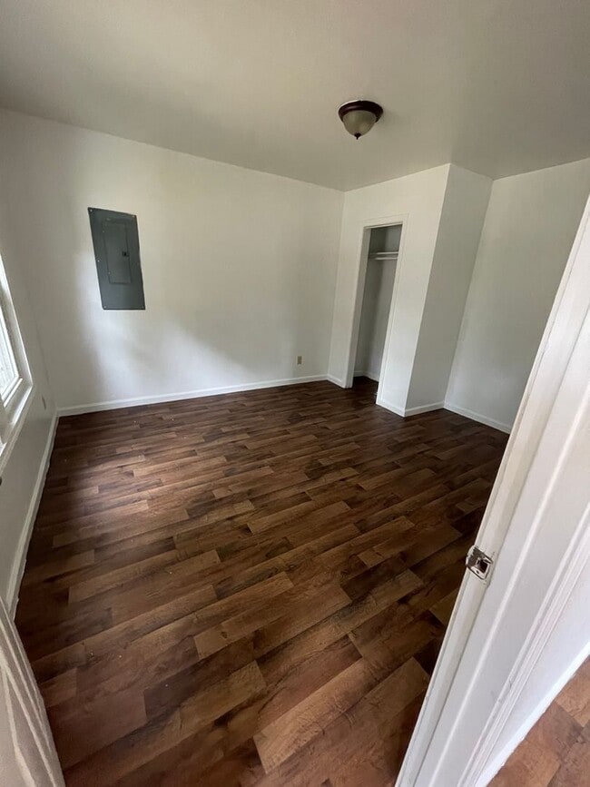 Foto del edificio - Huge Backyard!!! 2 Bedroom 1 Bathroom hous...