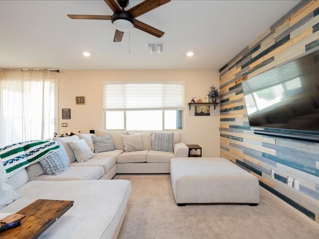 Building Photo - 5 Bedroom 3.5 Bathroom ''NextGen'' Lennar ...
