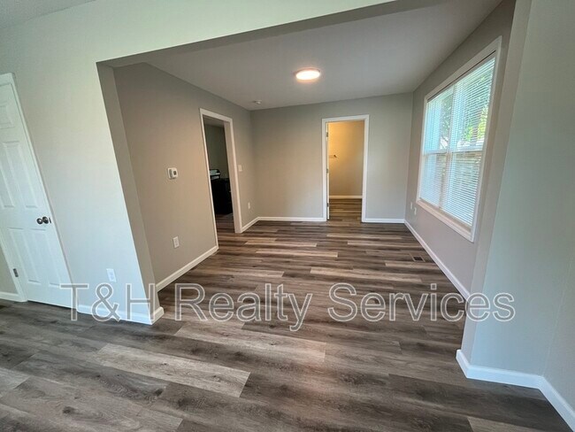 Building Photo - 3705 N Pennsylvania St