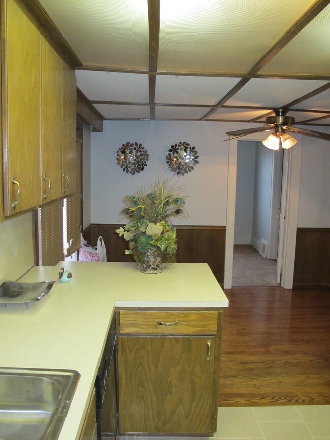 Foto del edificio - 6451 William St