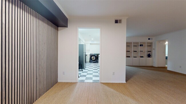 Foto del edificio - 357 N Post Oak Ln