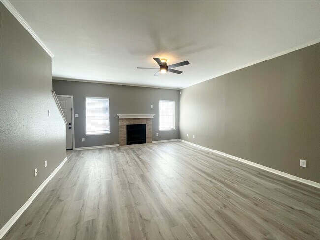 Foto del edificio - 9850 Pagewood Ln