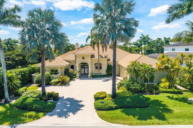 Building Photo - 1831 Sabal Palm Dr