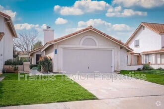Building Photo - 2327 Fair Oak Ct
