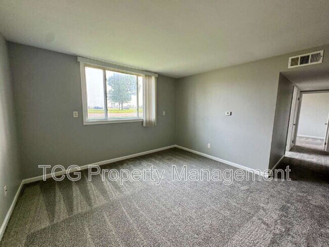 Foto del edificio - 606 E McKinley Rd