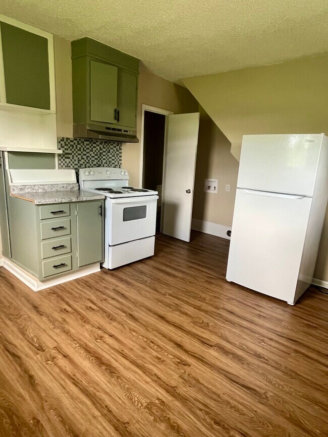 Foto del edificio - 227 Maple St