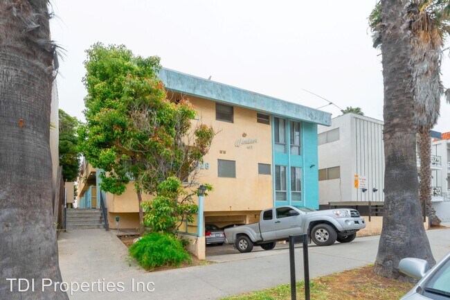 Building Photo - 928 4th St