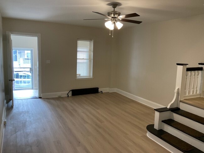 Foto del edificio - 5465 Pine St