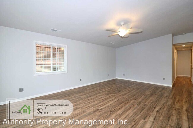 Foto del edificio - 3 br, 2 bath House - 1477 Setter Dr.