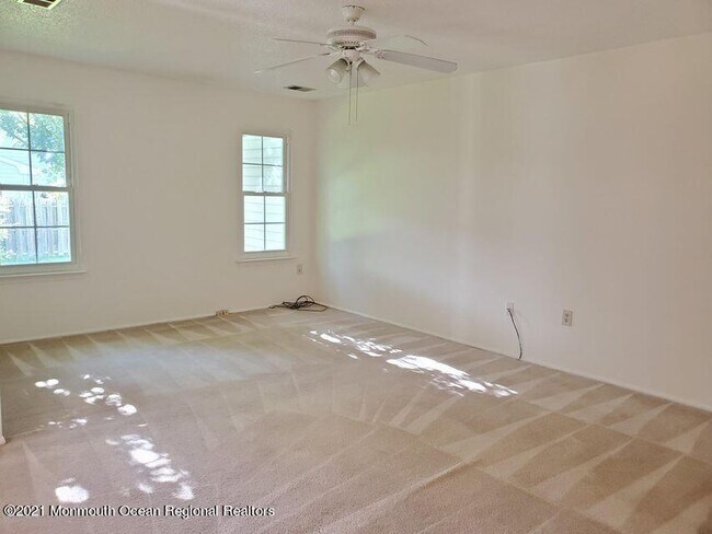 Foto del edificio - 3 Mainsail Square