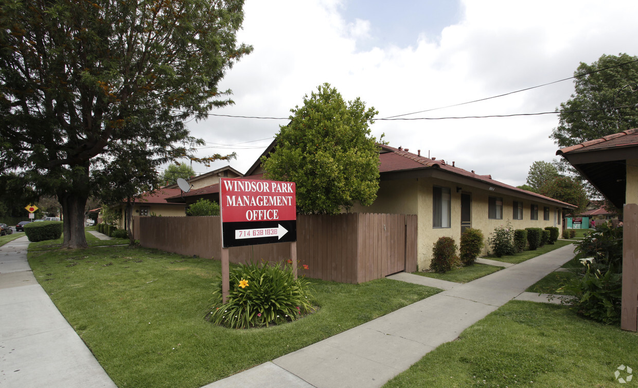 Foto del edificio - Woodbury Patio Homes