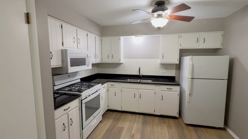 Foto principal - 3111 Jacqueline Dr