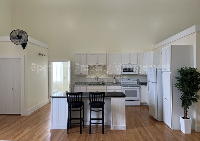 Foto del edificio - 24 Common St