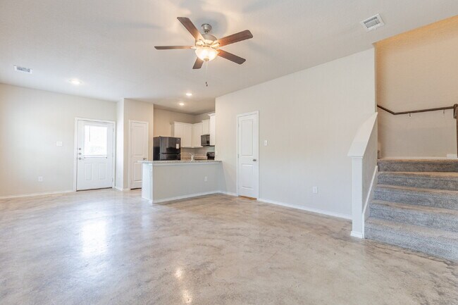 Building Photo - 8723 Key Windy Way