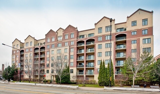 Photo - 20 S Main St (Mount Prospect, IL)