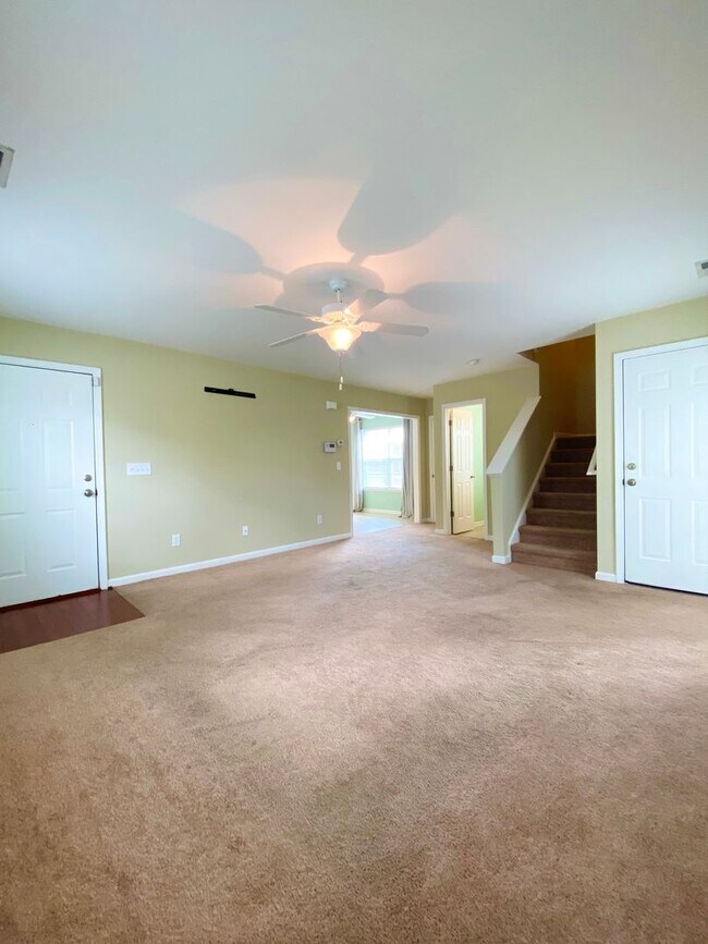 Foto del edificio - Beautiful 3 Bed 2.5 Bath House