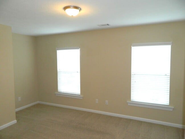 Building Photo - 835 Williford Run Dr