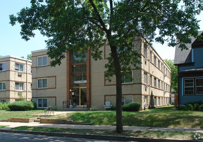 Building Photo - 3615 Grand Ave S