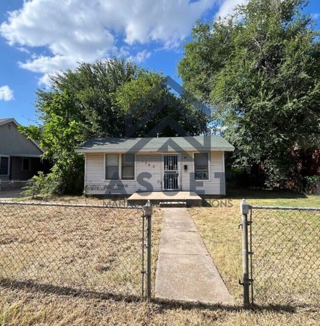 Photo - 1 Bedroom Section 8 Home!!