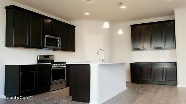 Building Photo - 2018 Crimson Rosella Trl