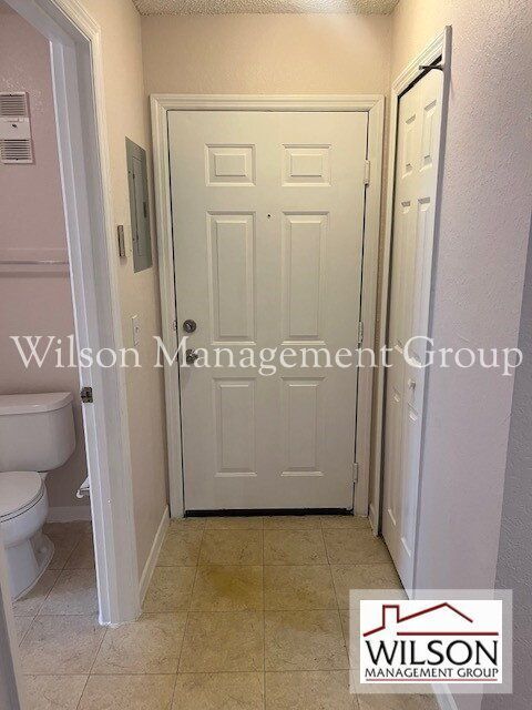 Foto del edificio - 13037 Mulberry Park Dr