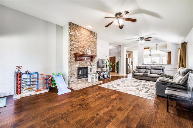 Foto del edificio - 15899 Bull Run Dr