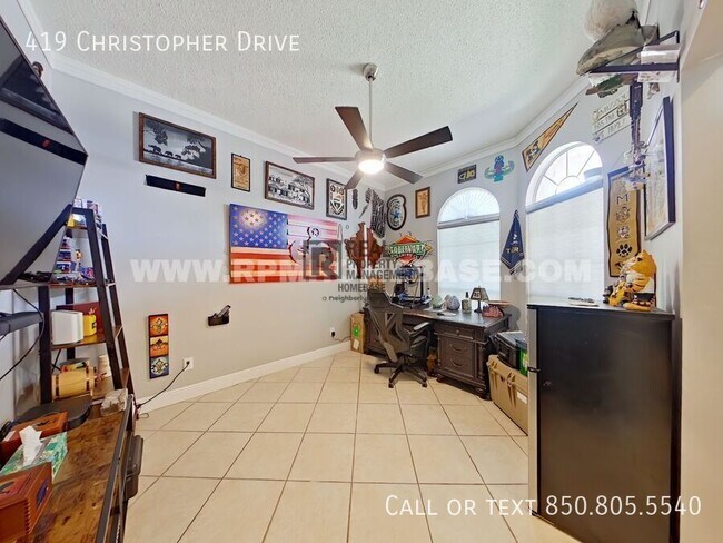 Building Photo - 419 Christopher Dr