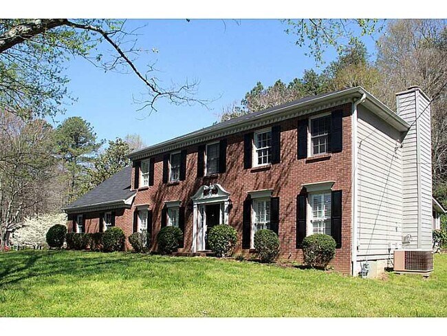 Building Photo - 1735 Ridgefield Dr