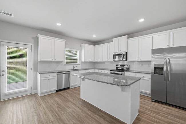 Building Photo - 33 N Village Cir