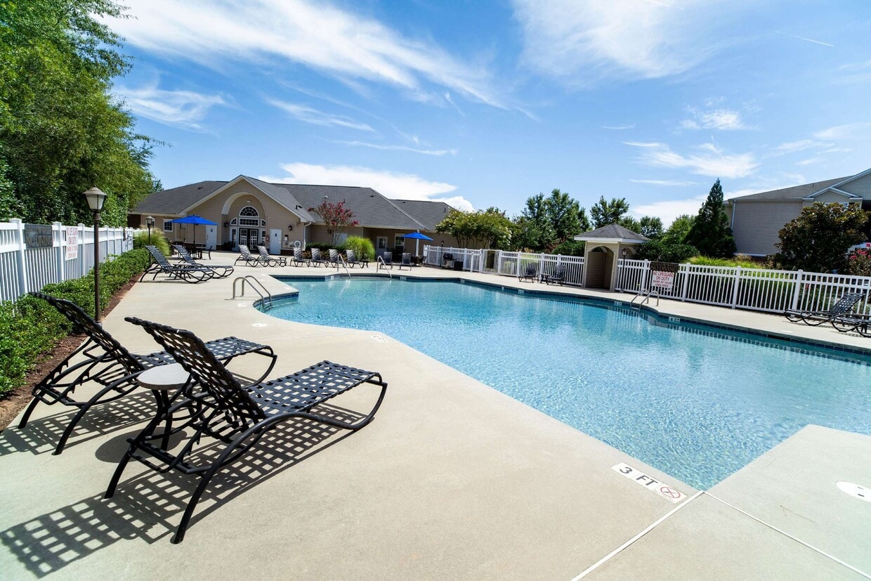 Primary Photo - Ashton Park Apartments