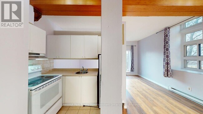 Building Photo - 97 Farquhar St