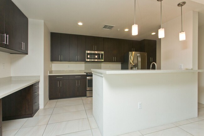 Foto del edificio - Wonderfully located - Three bedroom two ba...