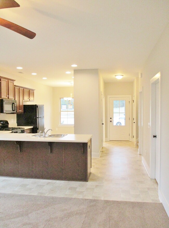 Building Photo - Town Home with Garage in Chelsea...View wi...