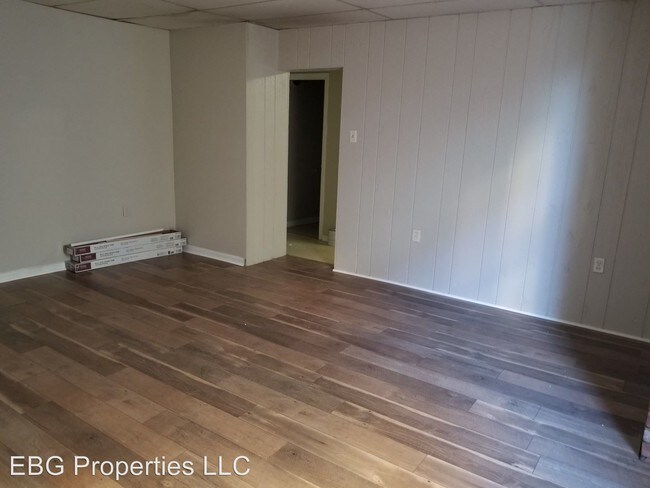Building Photo - 447 Hays Ave