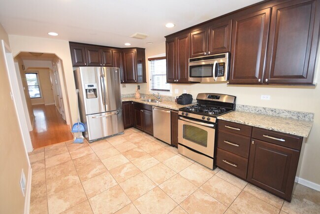 Foto del edificio - 5551 S Mason Ave