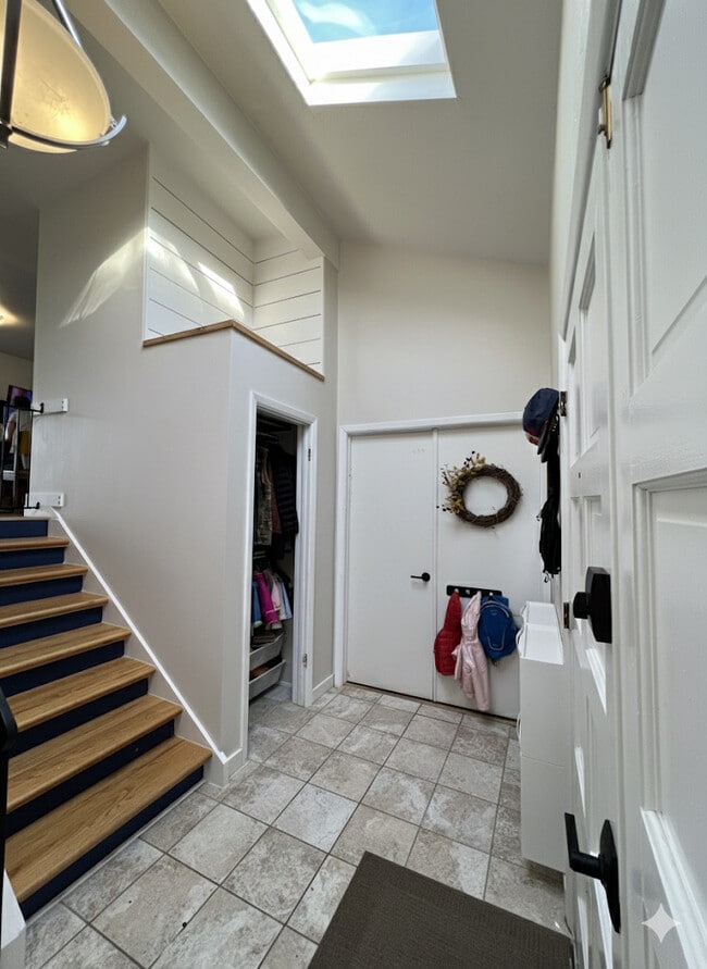 Photo - 206 Cypress Cir House