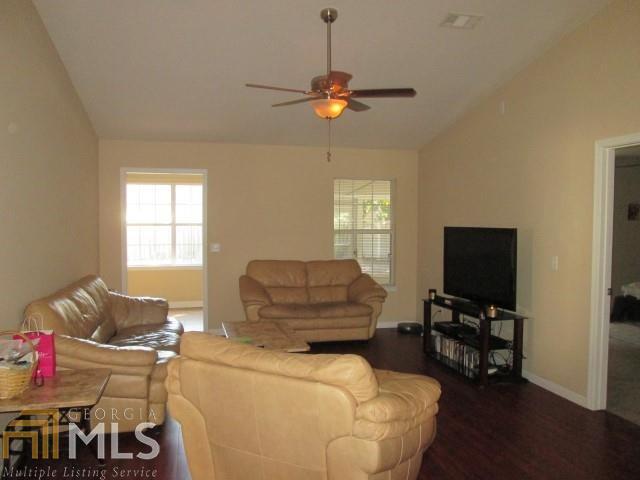 Foto del edificio - 301 Royal Pines Way