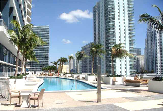 Foto del edificio - 60 SW 13th St