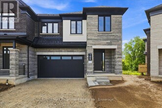 Building Photo - 106 Vly Trl Pl