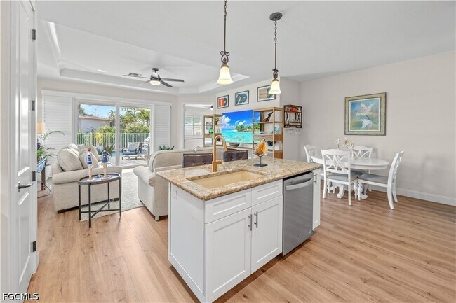 Building Photo - 13491 Causeway Palms Cove