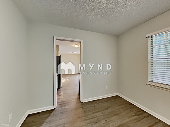Foto del edificio - 3 br, 2.5 bath House - 7416 Captain John Ln