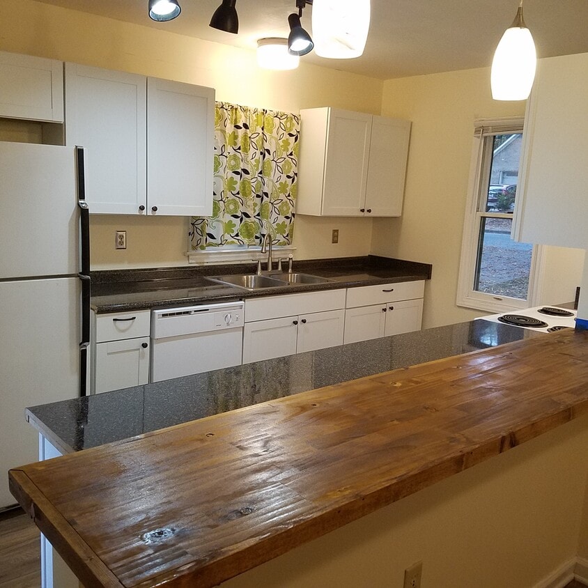 Cocina - 1240 Louise Ave