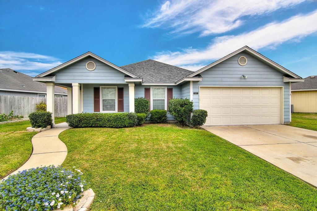 2409 Gold Star Dr, Corpus Christi, TX 78414 House Rental in Corpus